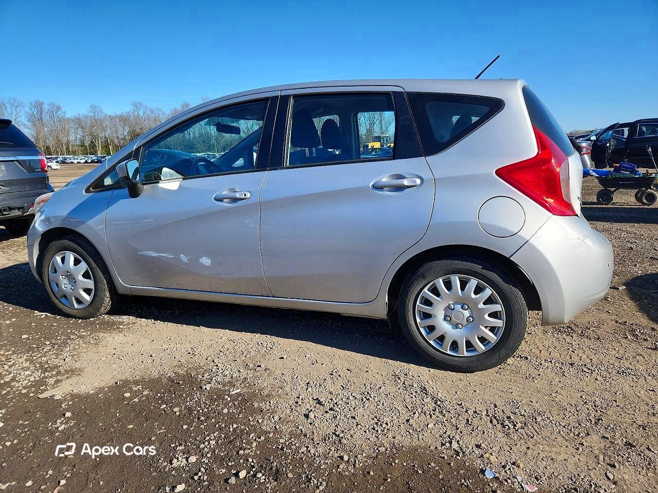 Nissan Versa 2015