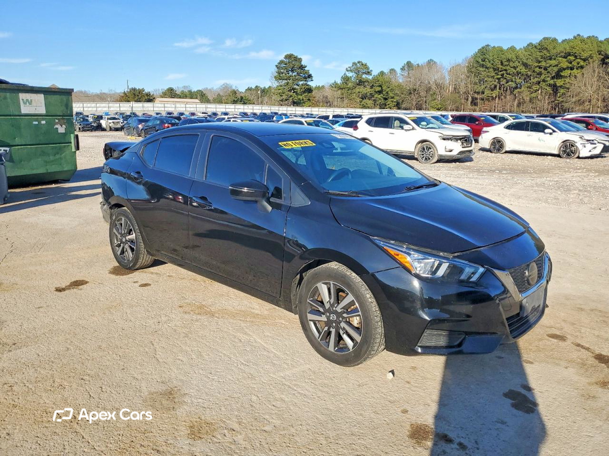 Nissan Versa 2021