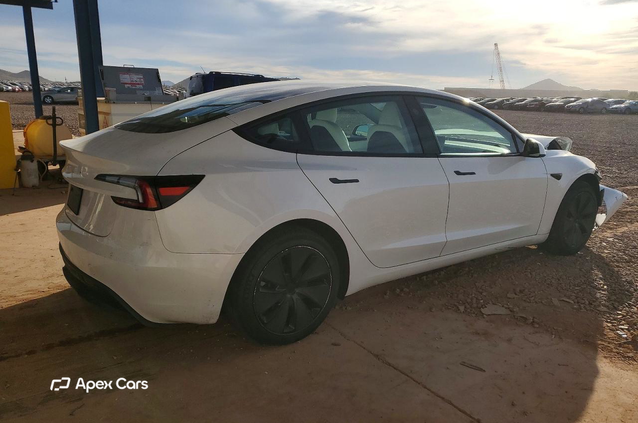 Tesla Model 3 2024