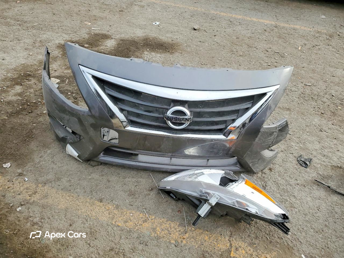 Nissan Versa 2016