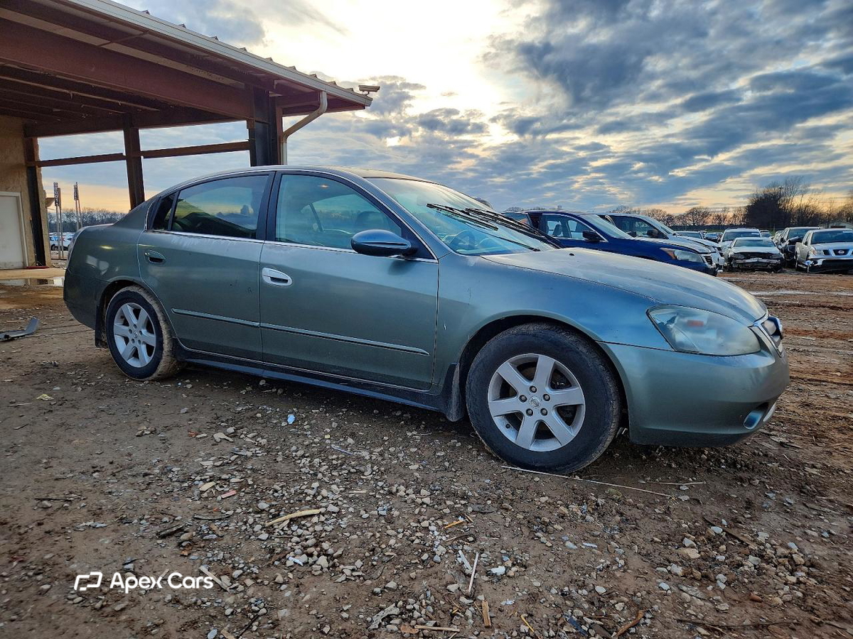 Nissan Altima 2002