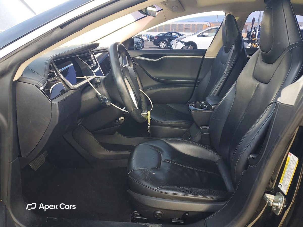Tesla Model S 2013