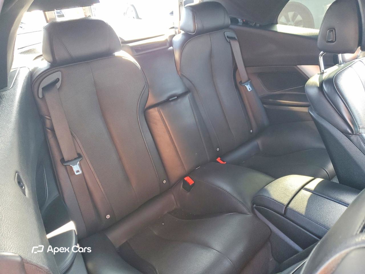 BMW Series 6 2012