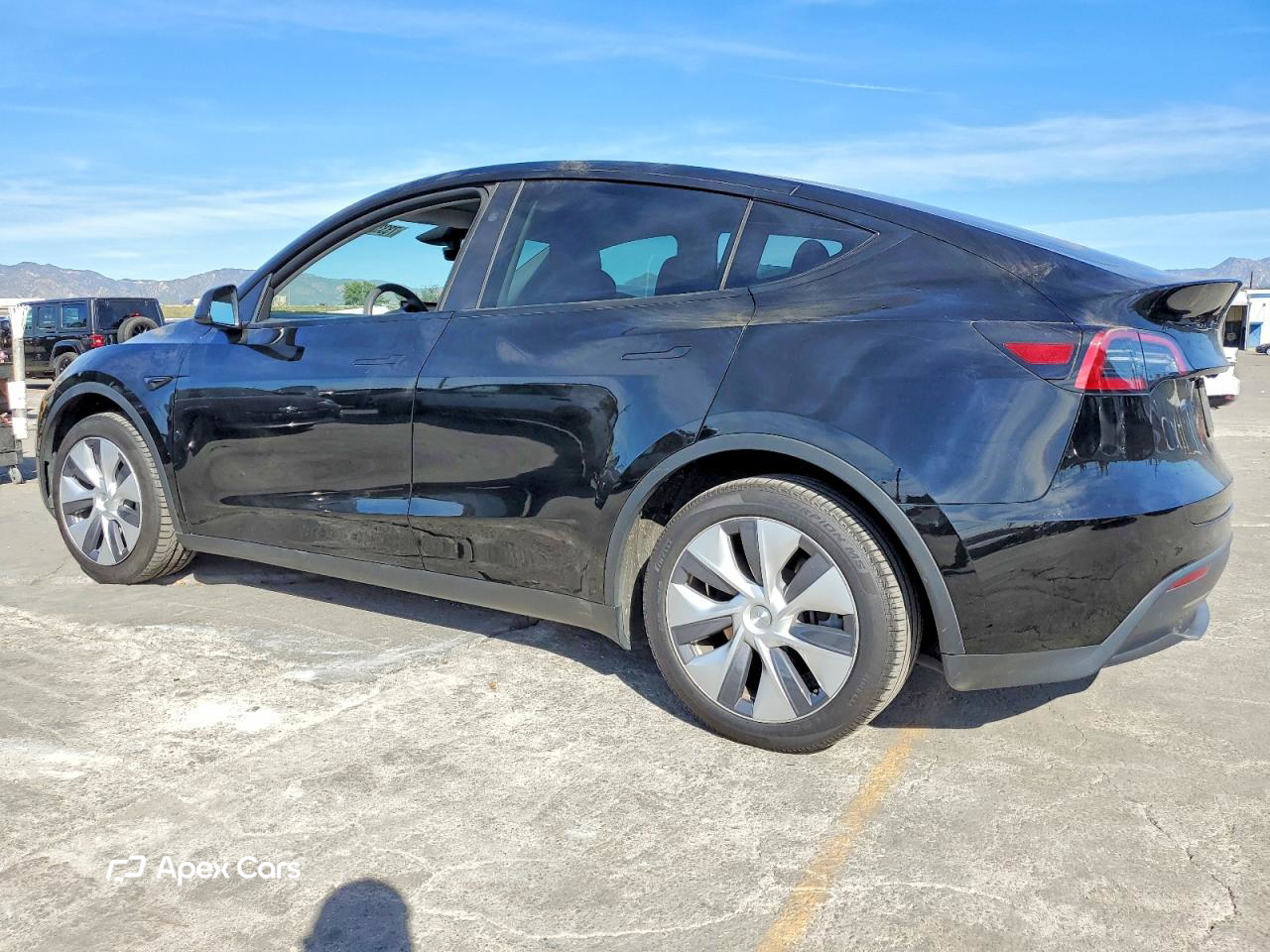 Tesla Model Y 2024
