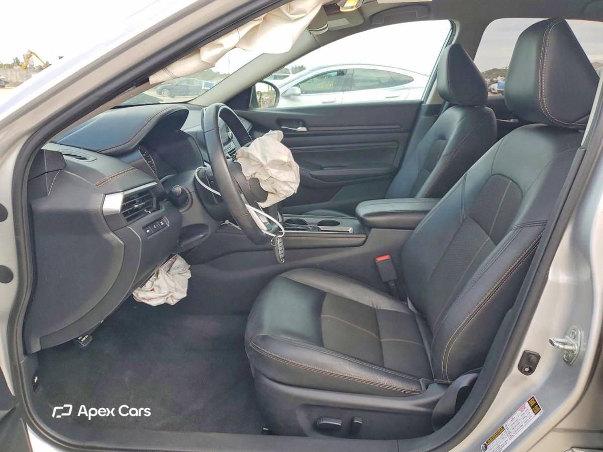 Nissan Altima 2020