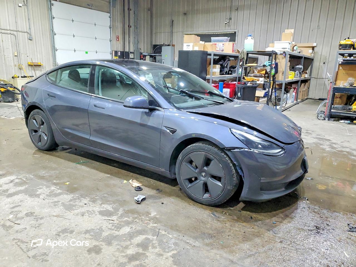 Tesla Model 3 2023