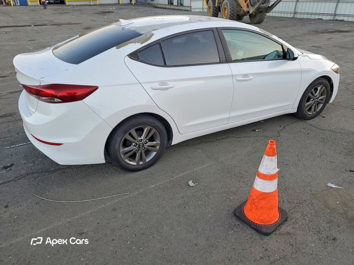 Hyundai Elantra 2017