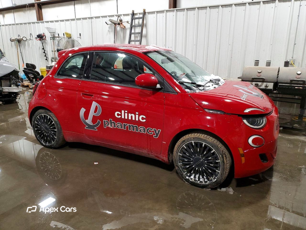 Fiat 500 2024