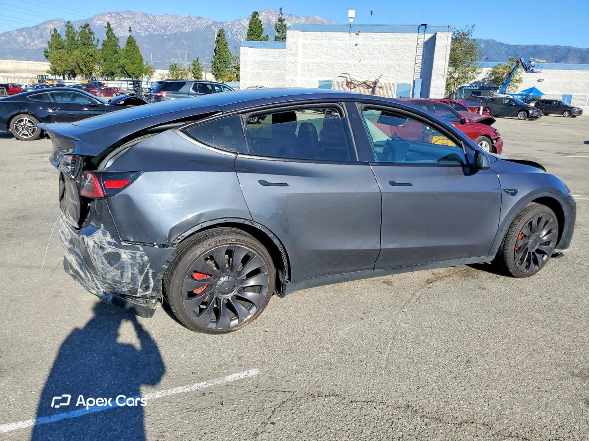 Tesla Model Y 2022
