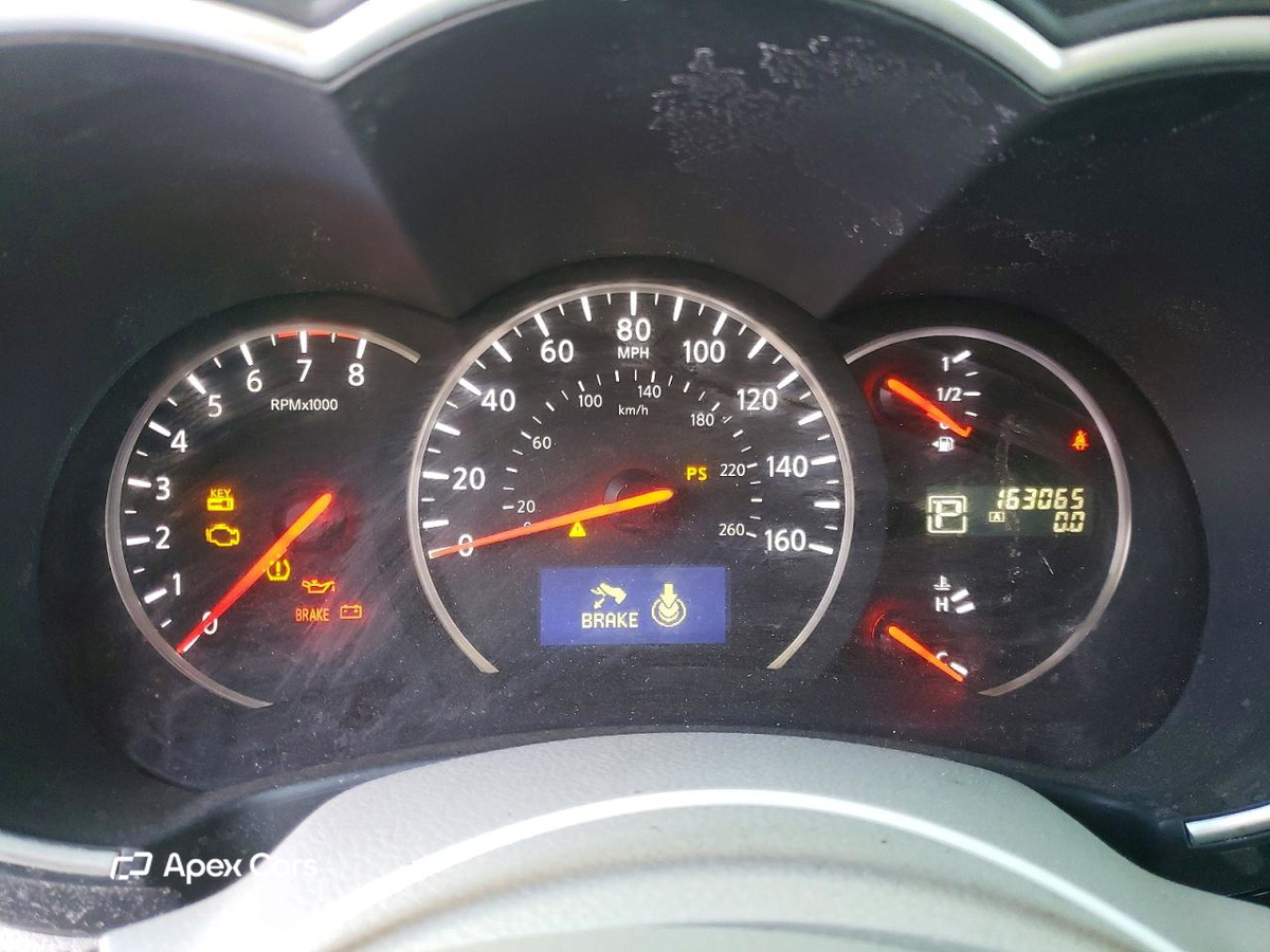 Nissan Quest 2014