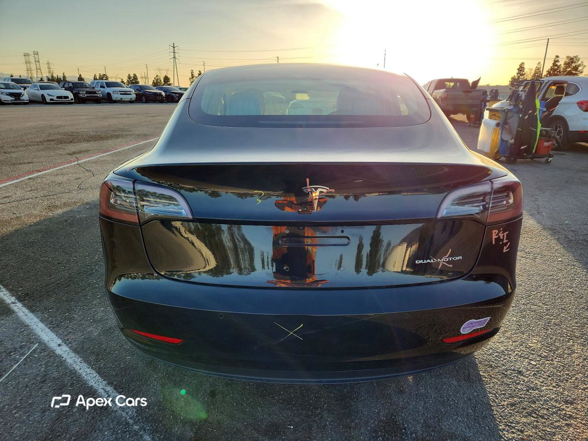 Tesla Model 3 2018