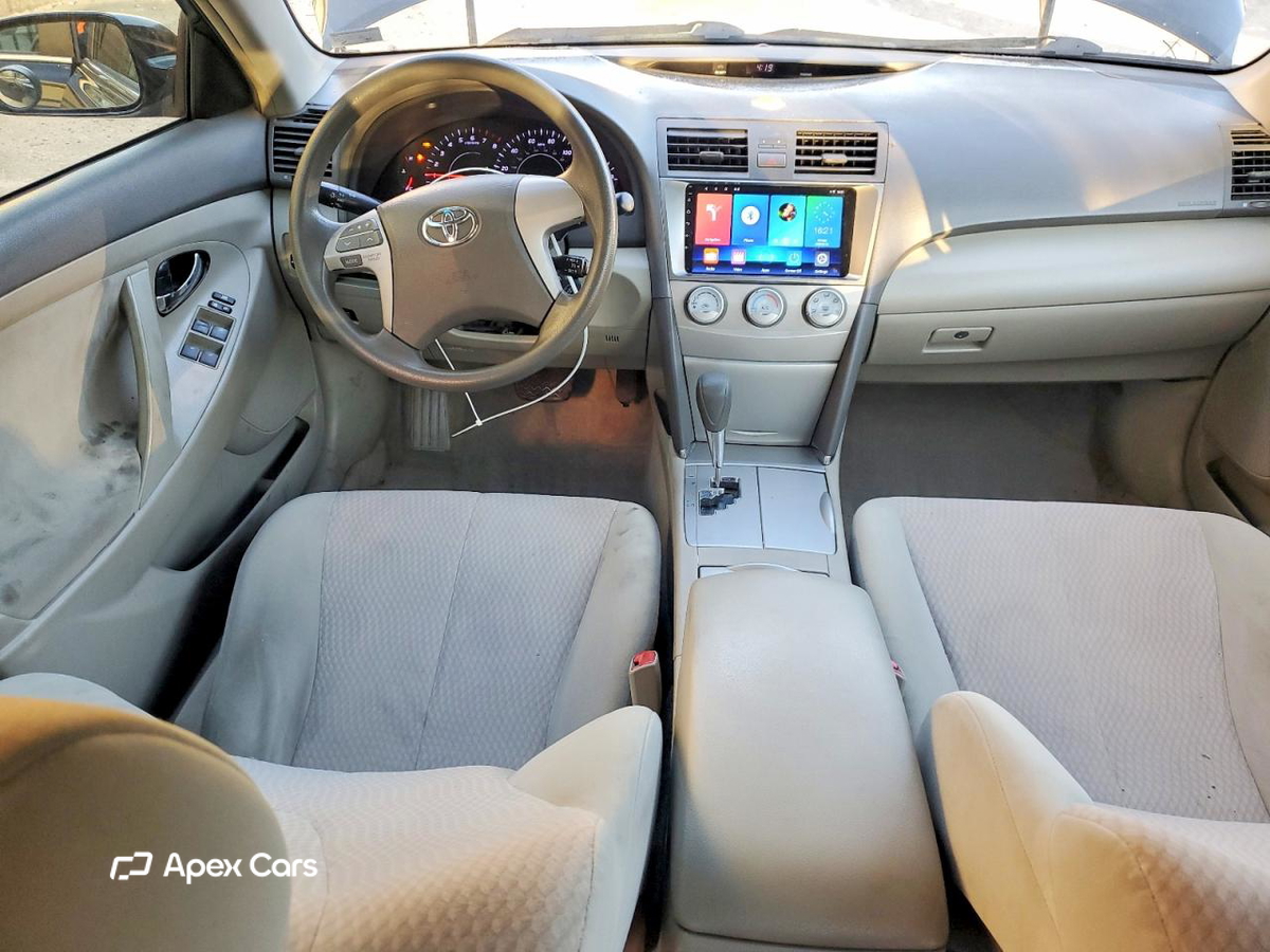 Toyota Camry 2011