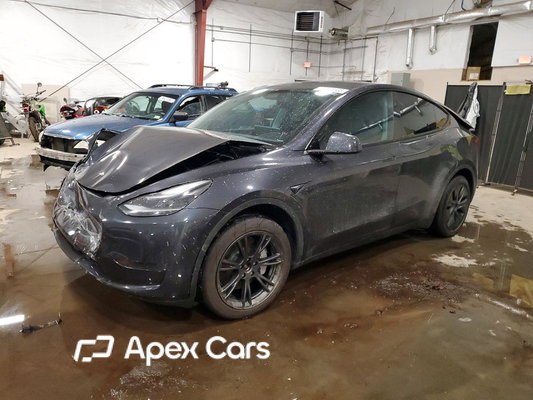 Tesla Model Y 2024 - Image 1 of 13