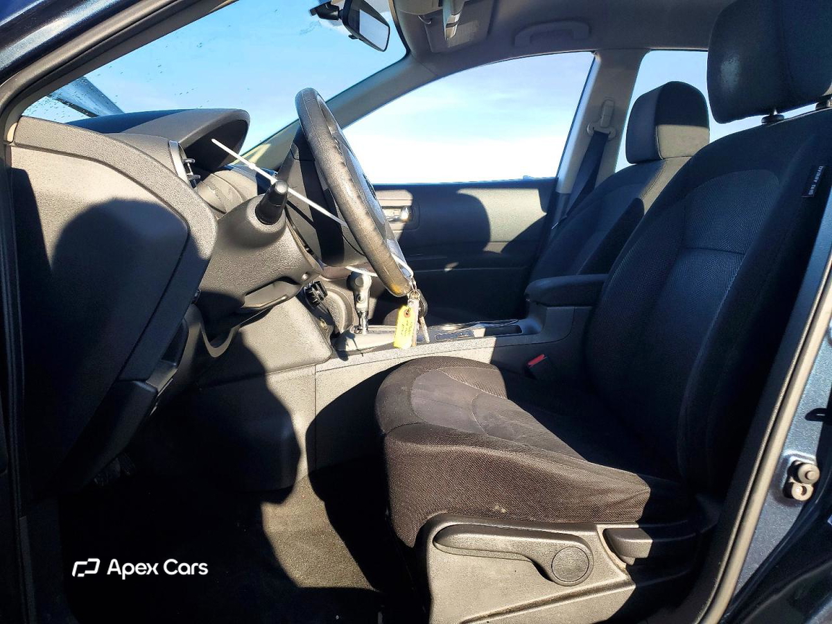 Nissan Rogue 2012