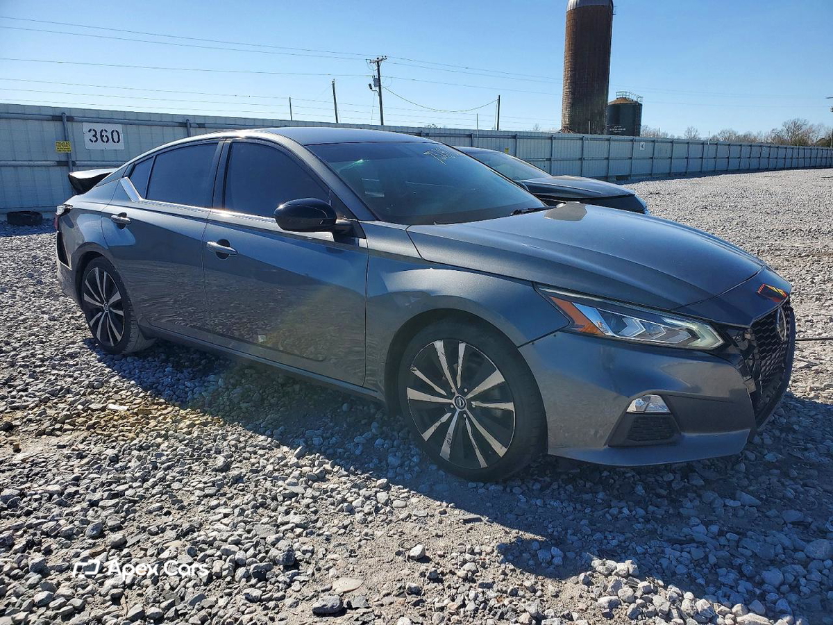 Nissan Altima 2019