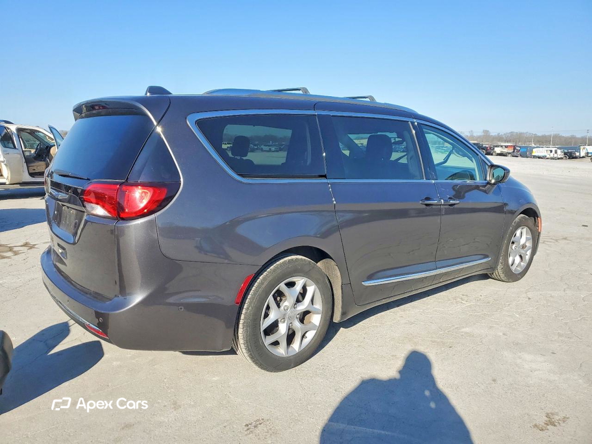 Chrysler Pacifica 2018