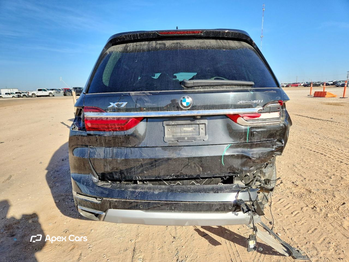 BMW X7 2022