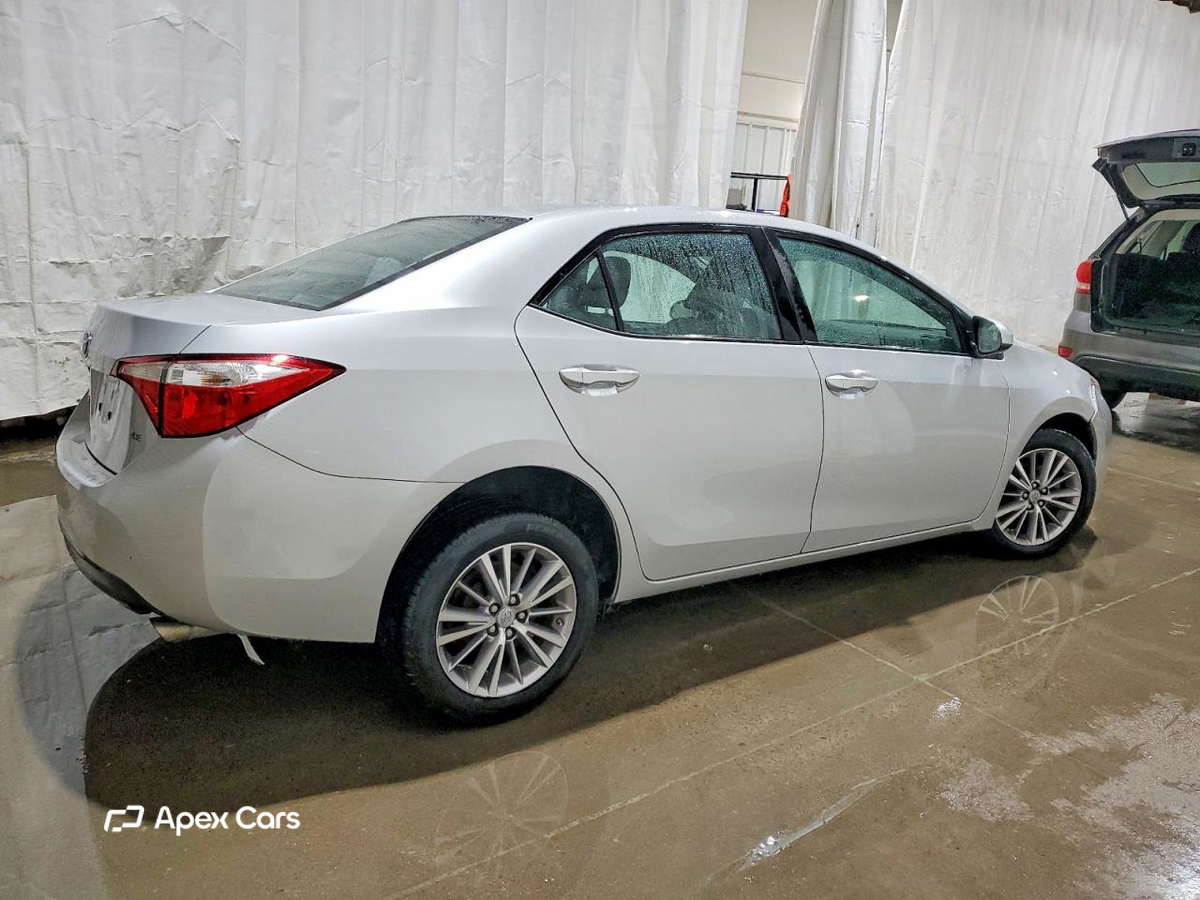 Toyota Corolla 2015