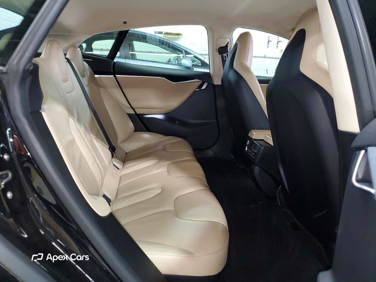 Tesla Model S 2013