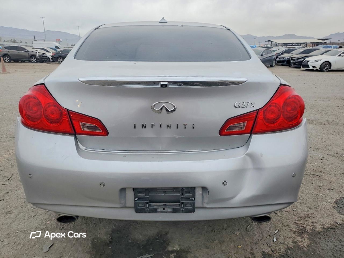 Infiniti G 2013