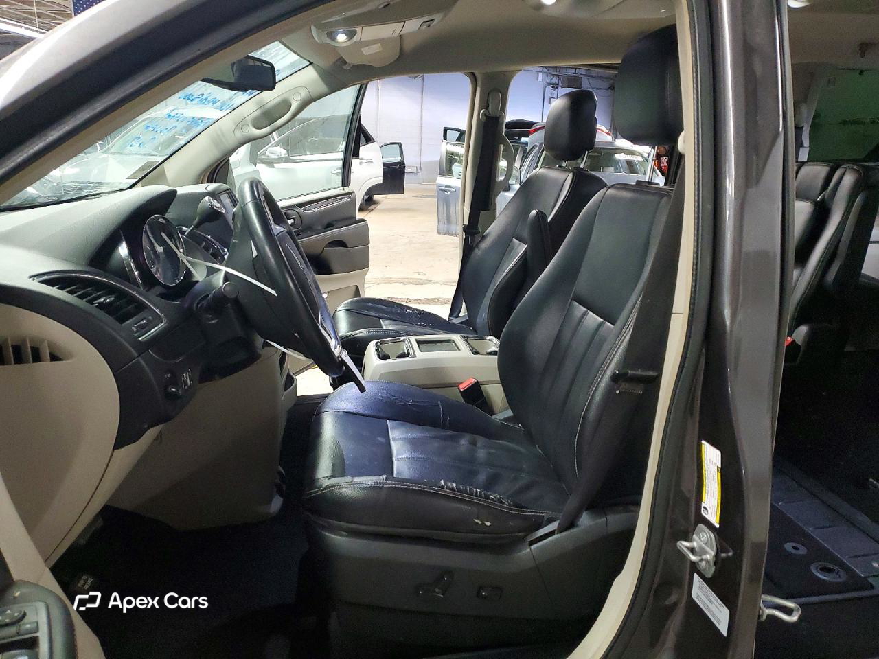 Chrysler Voyager 2015