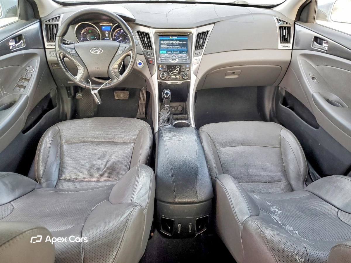 Hyundai Sonata 2011