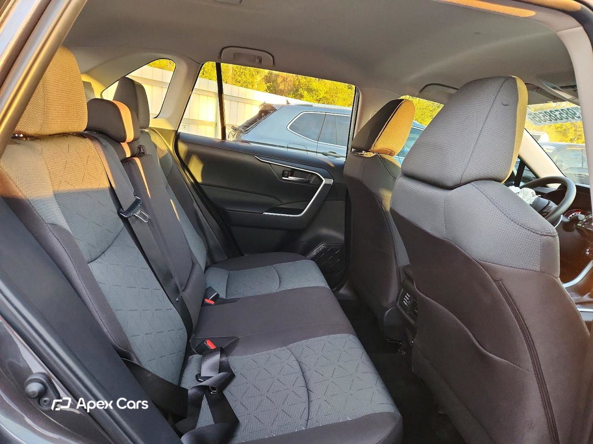 Toyota RAV 4 2025