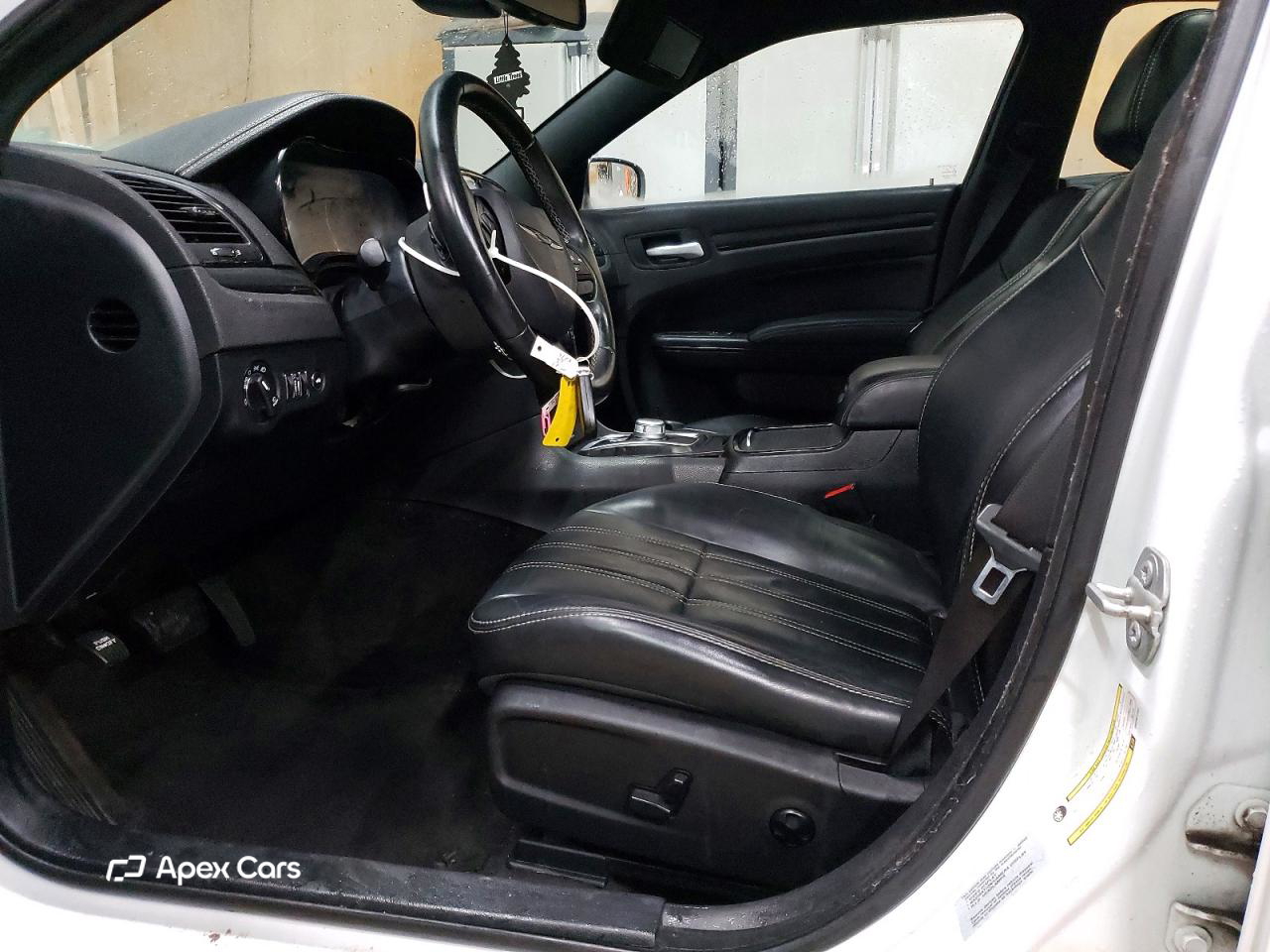Chrysler 300 2016