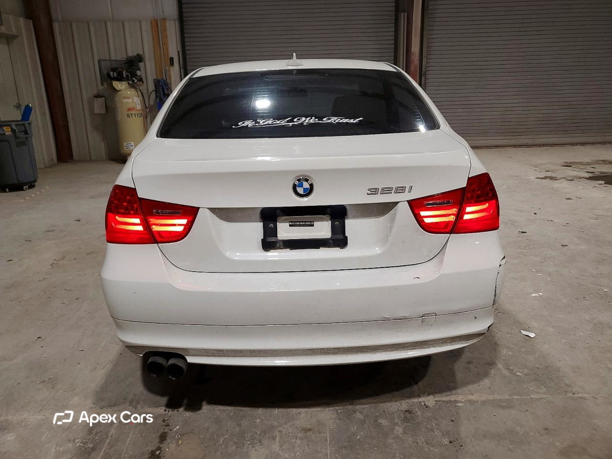 BMW Series 3 2011