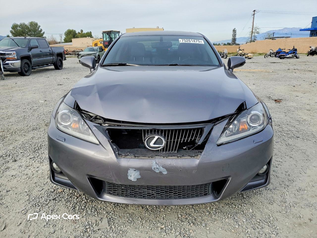 Lexus IS 2012