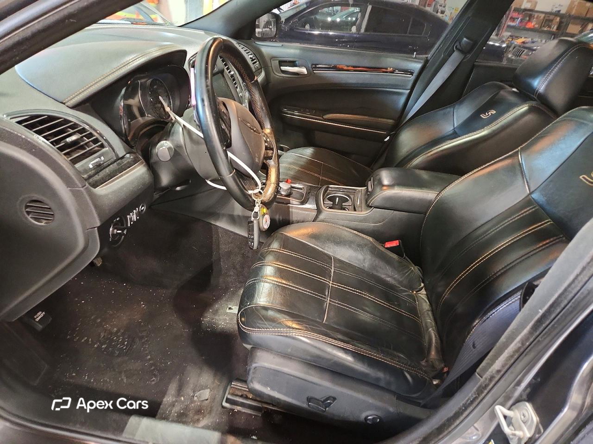 Chrysler 300 2016