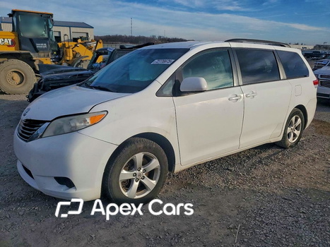 Toyota Sienna 2012 - Zdjęcie 1 z 13