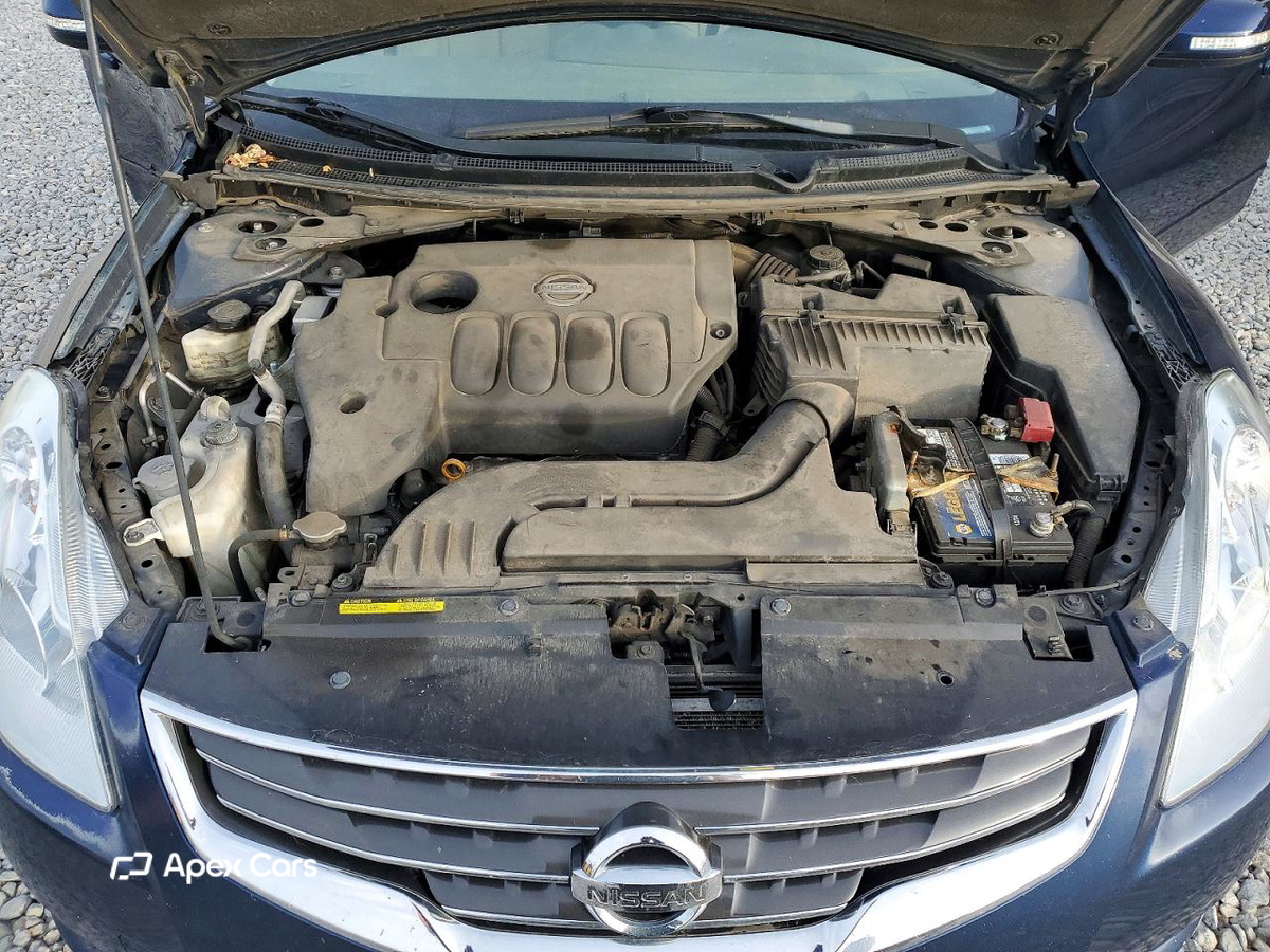 Nissan Altima 2010