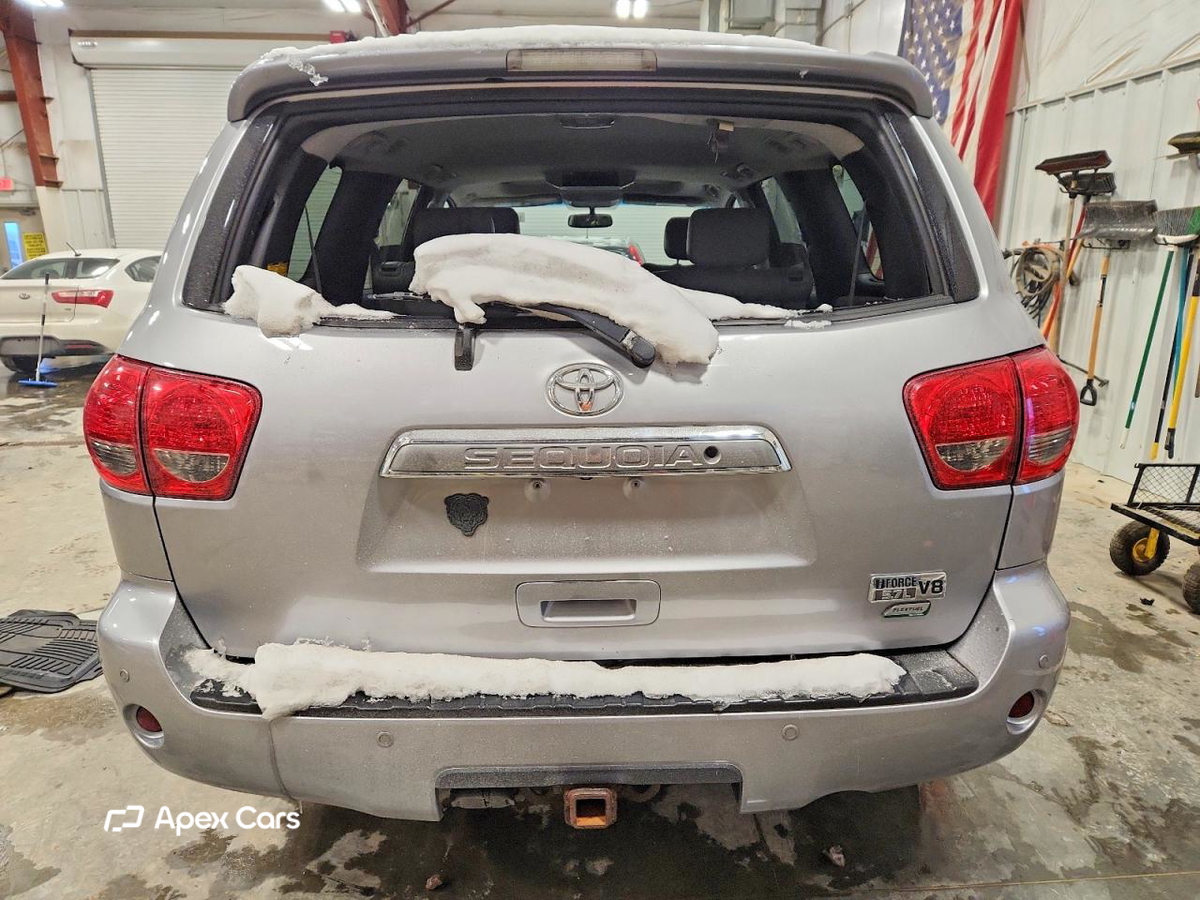 Toyota Sequoia 2011