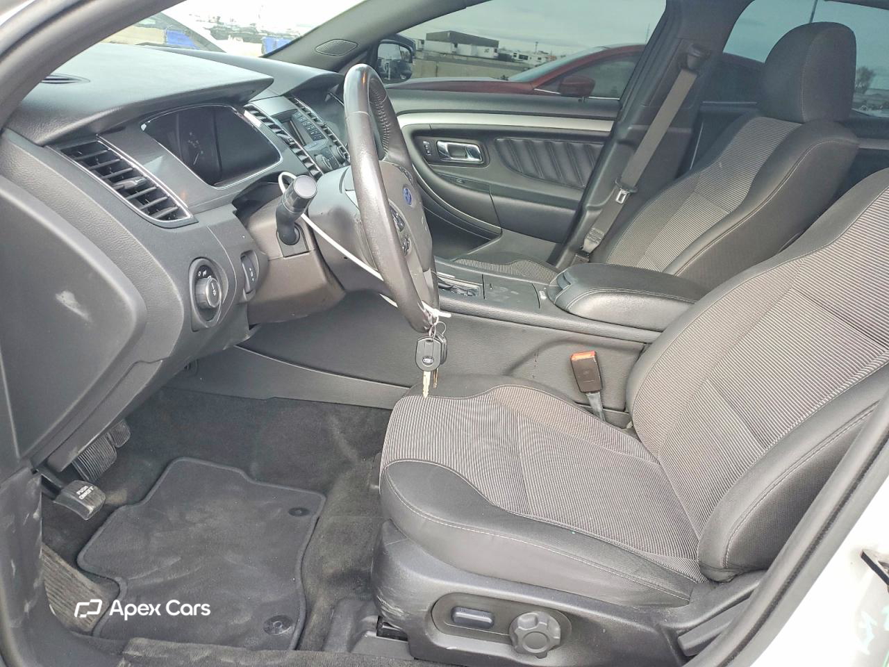 Ford Taurus 2015
