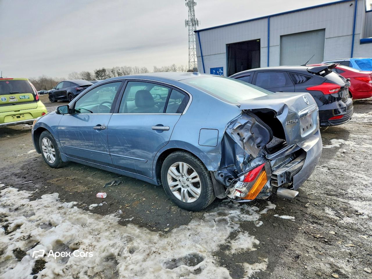 Nissan Altima 2010