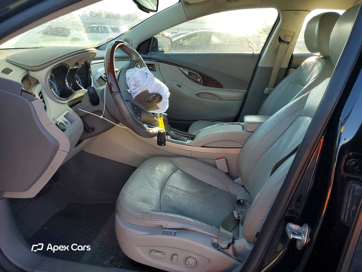 Buick LaCrosse 2011