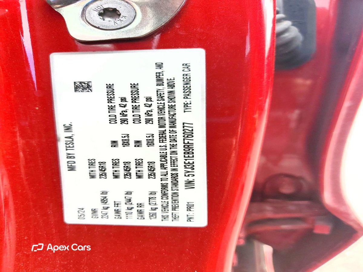 Tesla Model 3 2024