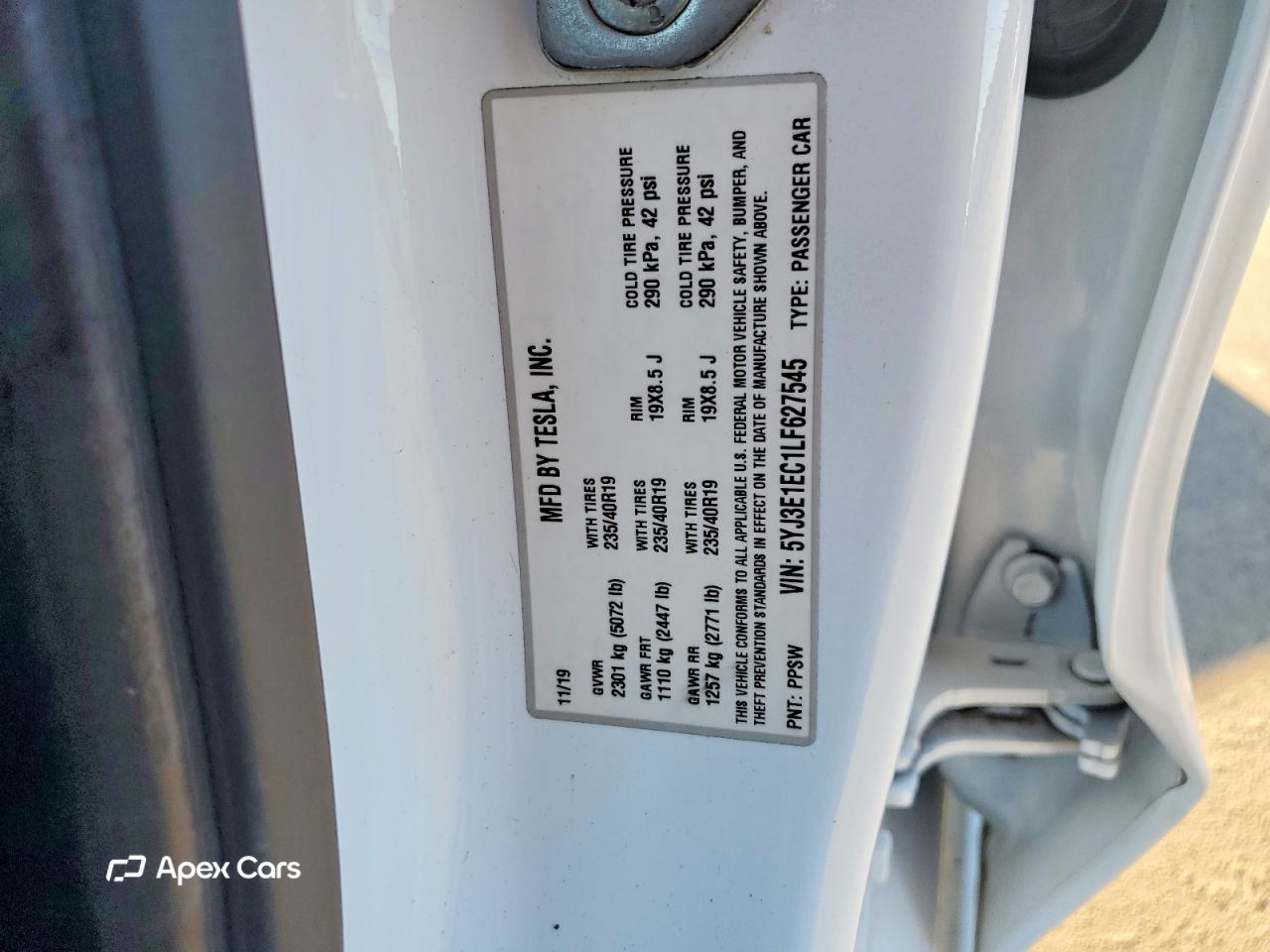 Tesla Model 3 2020