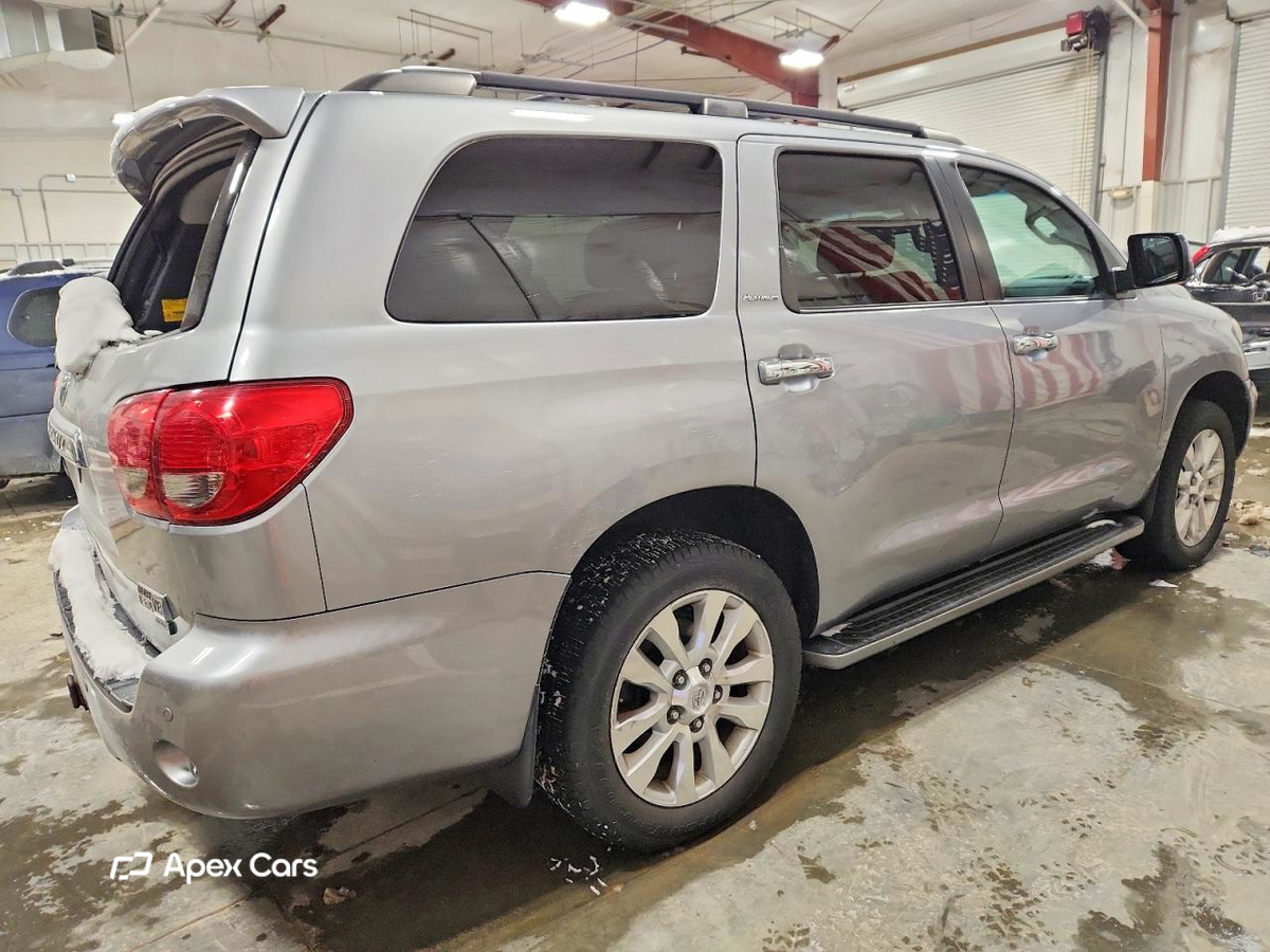 Toyota Sequoia 2011