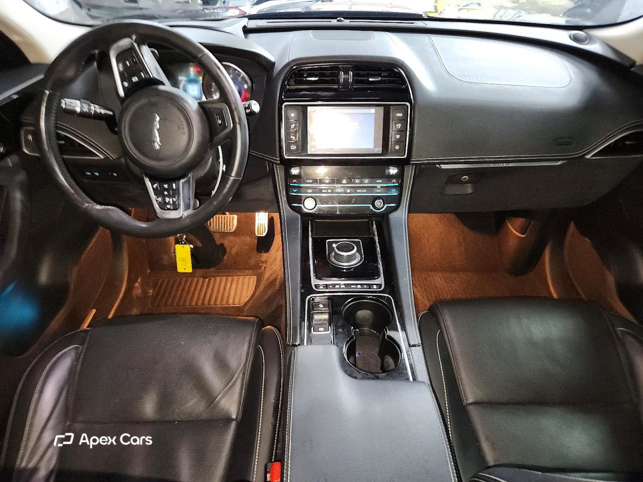 Jaguar F-Pace 2017