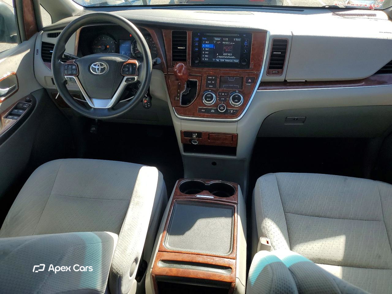 Toyota Sienna 2016