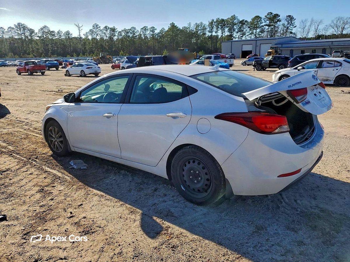 Hyundai Elantra 2015