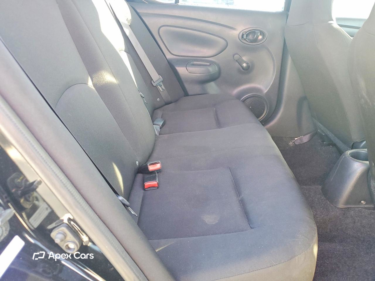 Nissan Versa 2016