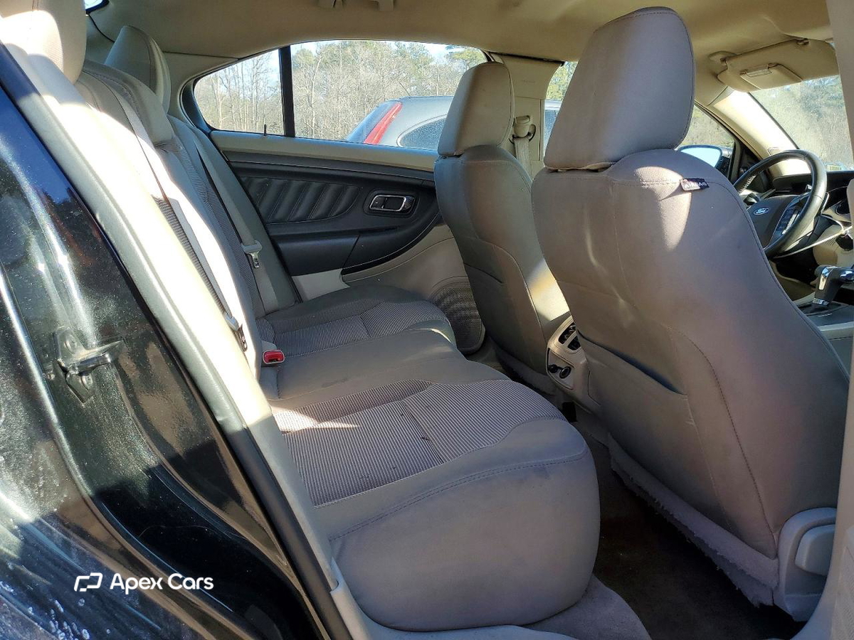 Ford Taurus 2011