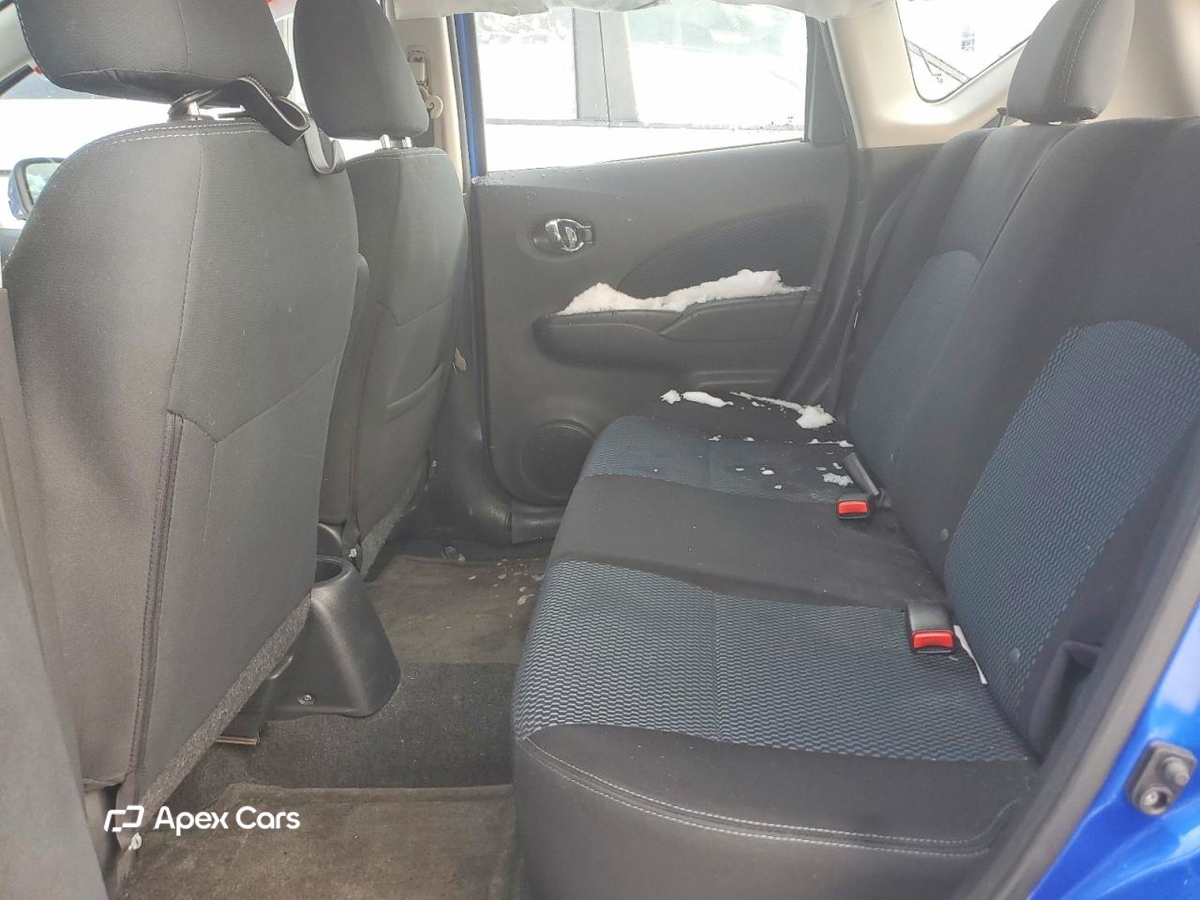 Nissan Versa 2016