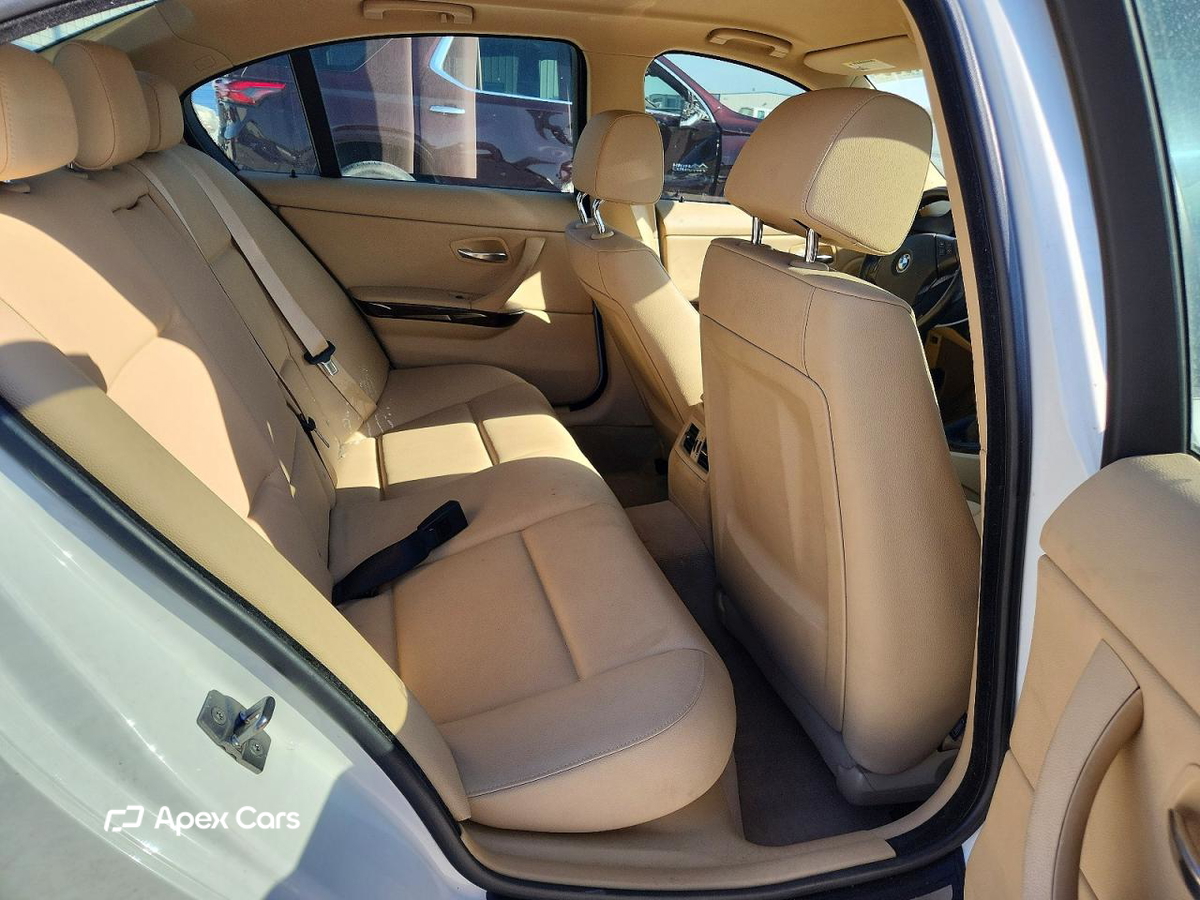 BMW Series 3 2010