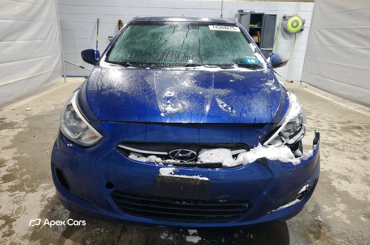 Hyundai Accent 2015