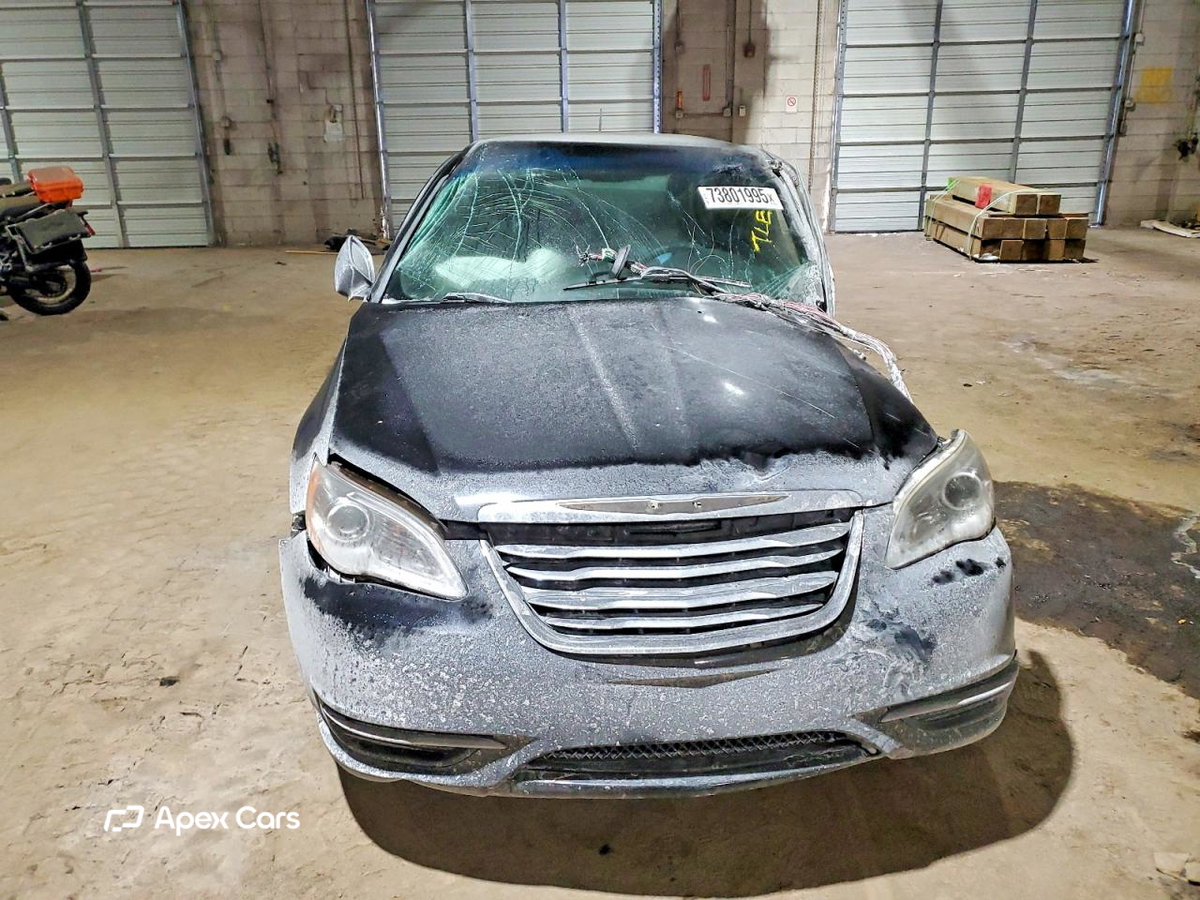 Chrysler 200 2012