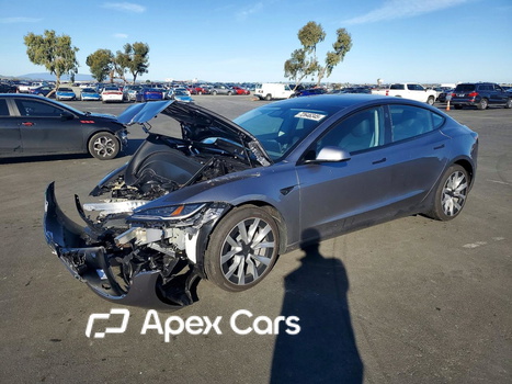 Tesla Model 3 2025 - Image 1 of 13